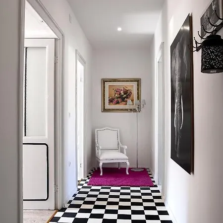 Emma's Couette-café Pula