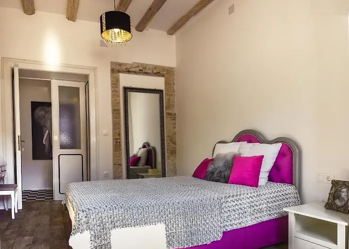 Emma's Bed & Breakfast 4*