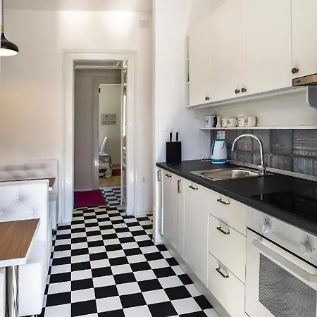 Emma's Bed & Breakfast 4*